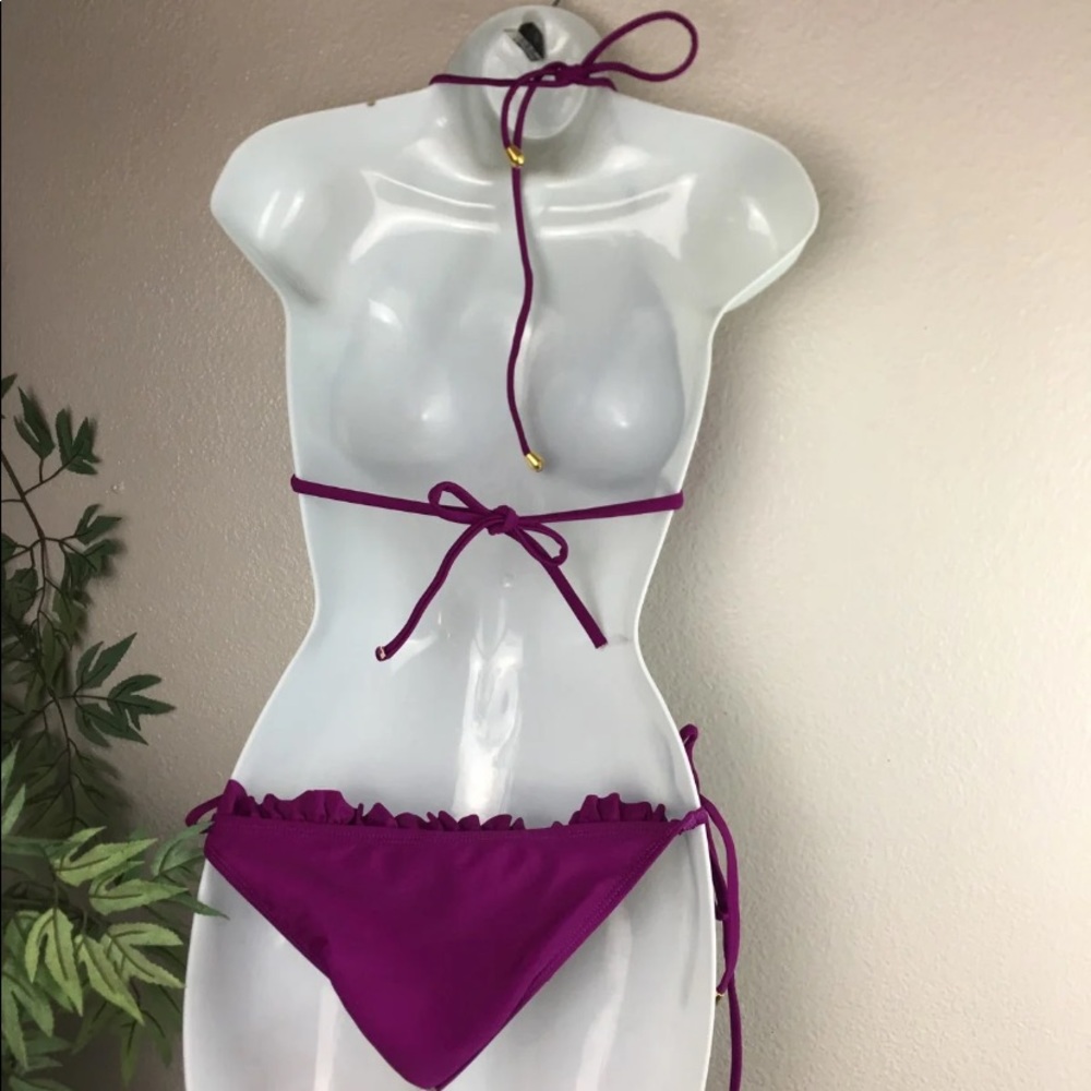 New Women’s Ruffle bikini Set Small - Picture 2 of 6